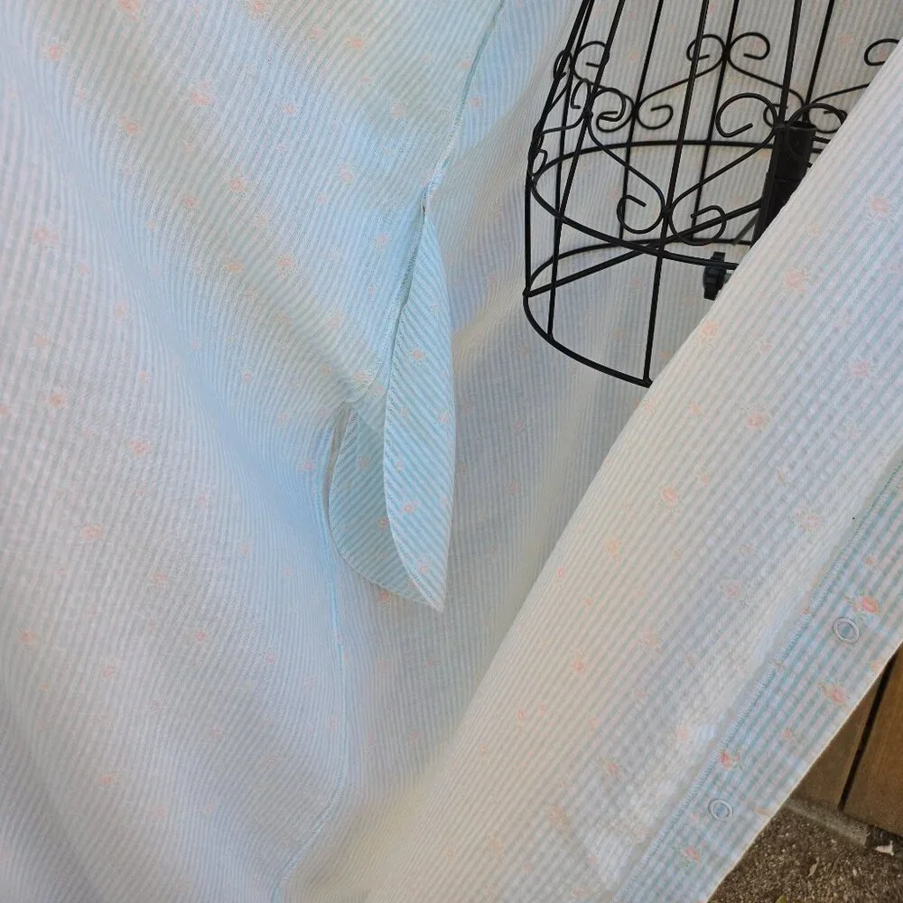 Vintage 80's Ruffles and Lace Lounge Housecoat - Picture 6 of 12